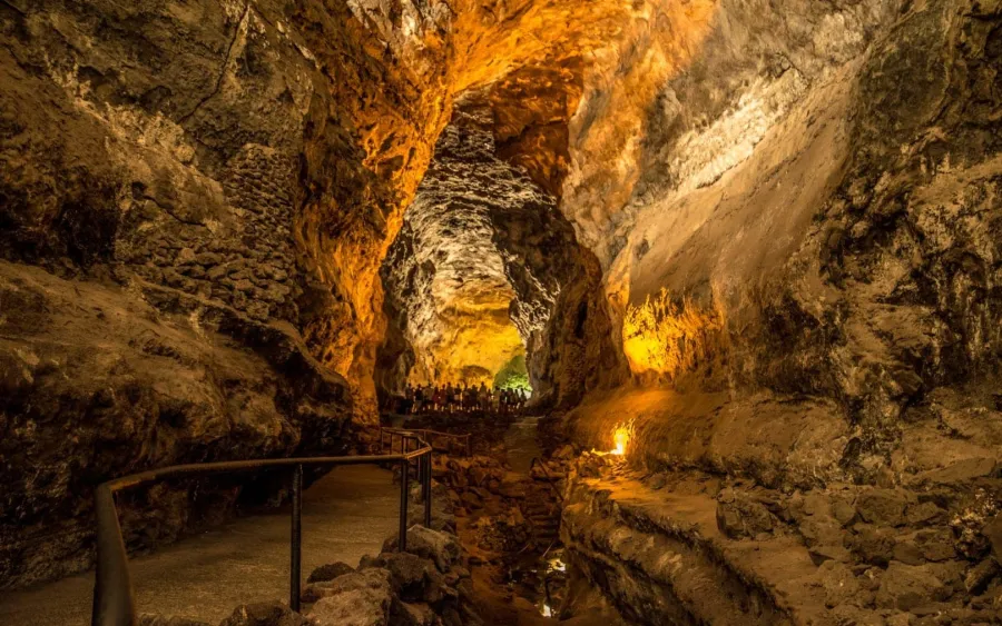 Cueva-de-los-Verdes-3827-Grande